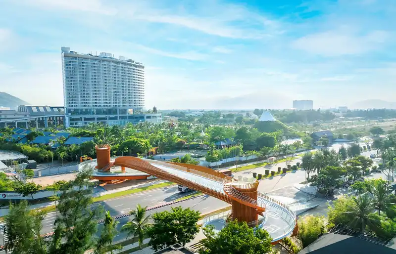 Từ sân bay Đà Nẵng đến Mikazuki: khoảng 15 phút, đi xe gì?