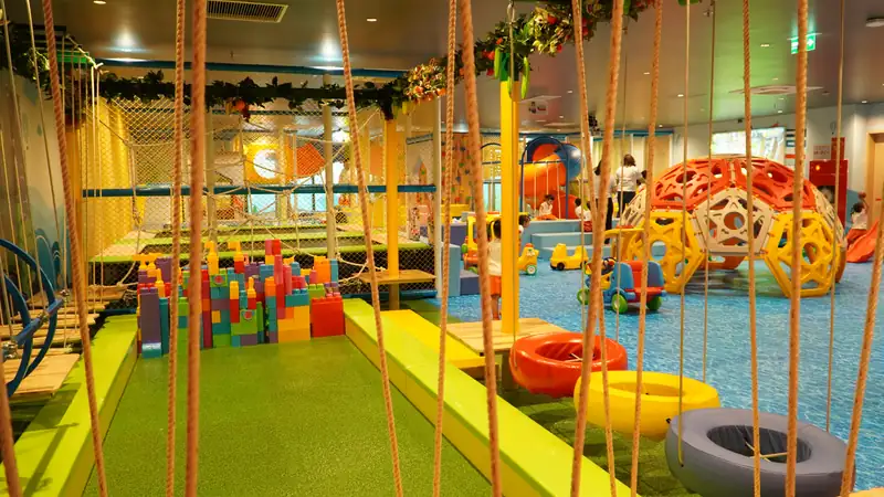 Khu vui chơi Ninja Kids' Park trong nhà có cầu dây và khối xốp, Mikazuki 365 Đà Nẵng