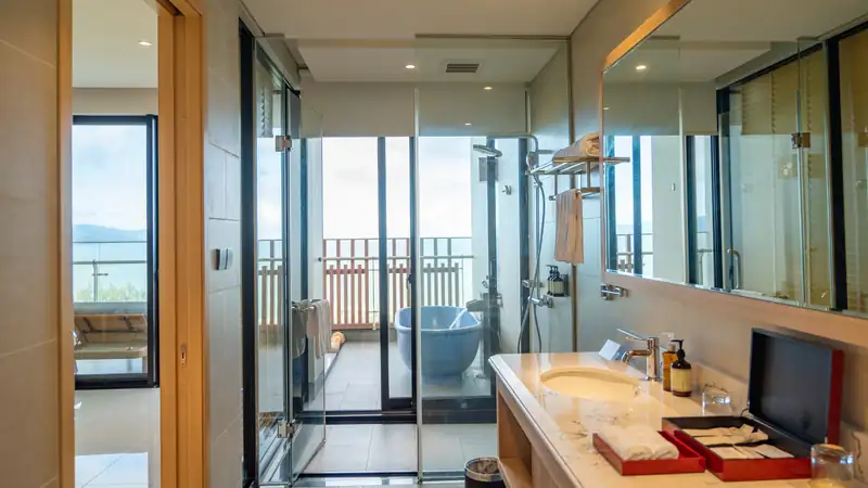 Phòng tắm kính phòng Premium Deluxe Mikazuki